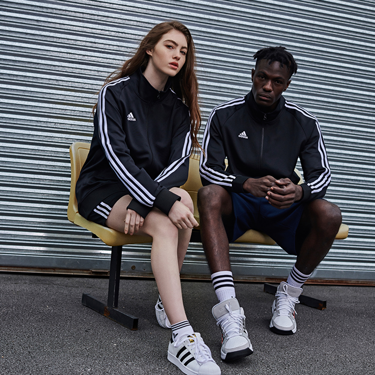 Adidas阿迪达斯男女皮肤衣防晒运动服轻薄透气外套棒球服夹克风衣