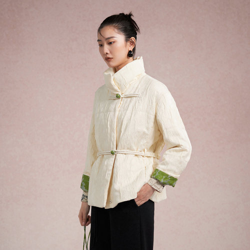[专柜同款]Yifini/易菲提花大翻领新中式老钱风宽松短款棉服外套 - 图0