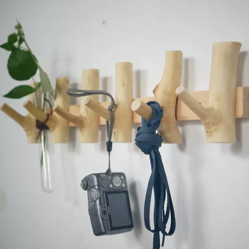 Крючок крюк крюк, подвесной свисающий стена деревянные деревянные леса свободные точки ветви ветви проезжают проходящее проходящее в дверь