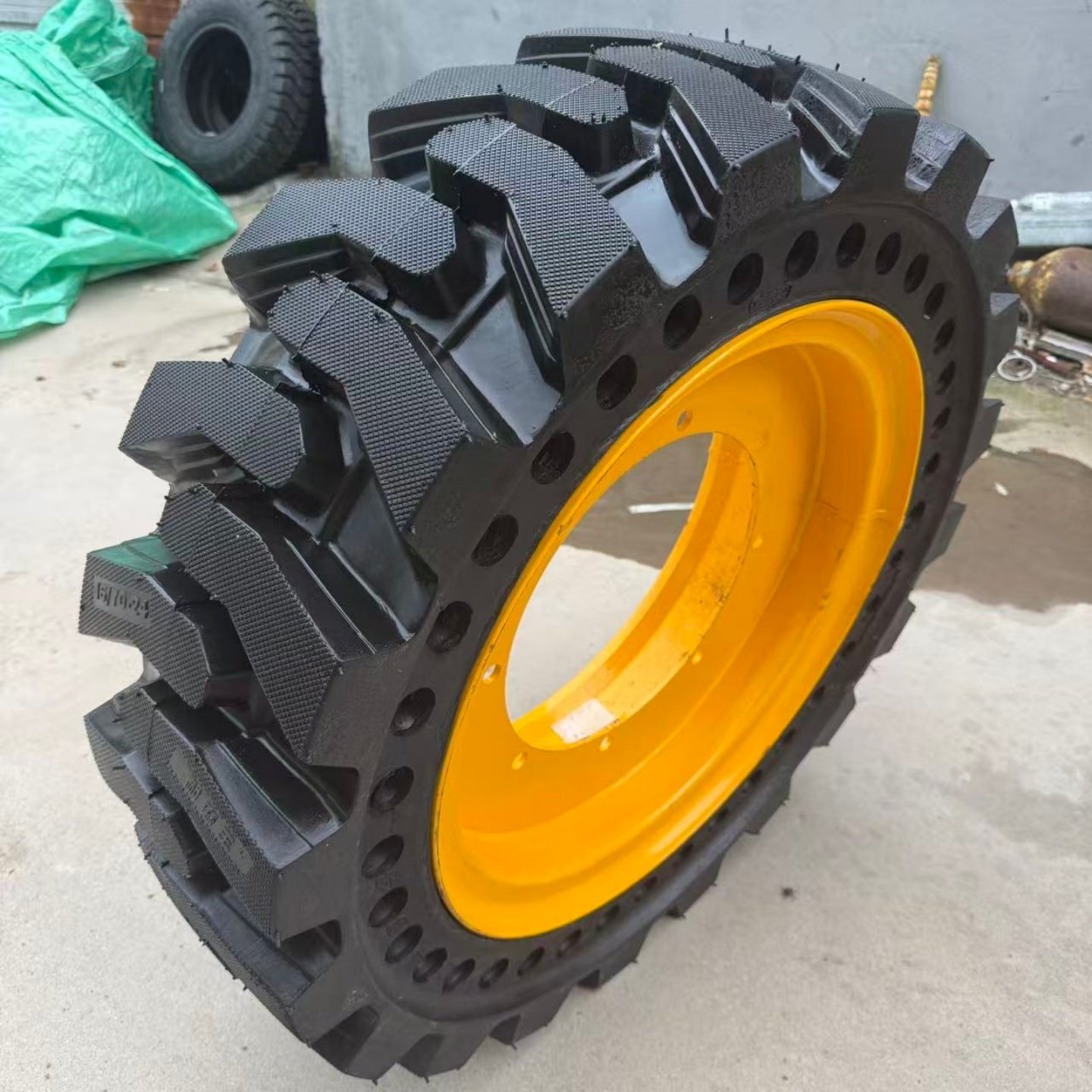 铲车装载机半实心钢丝轮胎825 1200 1490 20.5/70-16  1670-20-24,淘宝优惠券,粉丝福利购,淘宝优惠卷