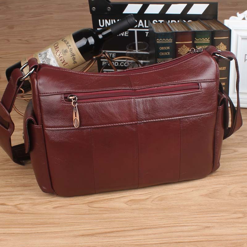 中年女士头层牛皮妈妈包小方斜挎包 轻购运动户外女士包袋