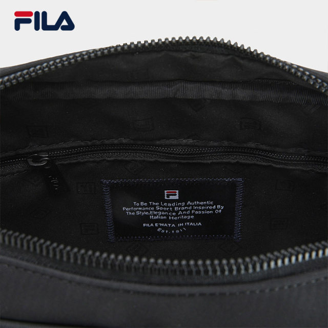 ກະເປົ໋າເປ້ຜູ້ຊາຍ FILA