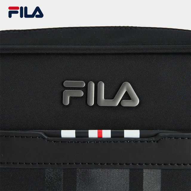 ກະເປົ໋າເປ້ຜູ້ຊາຍ FILA