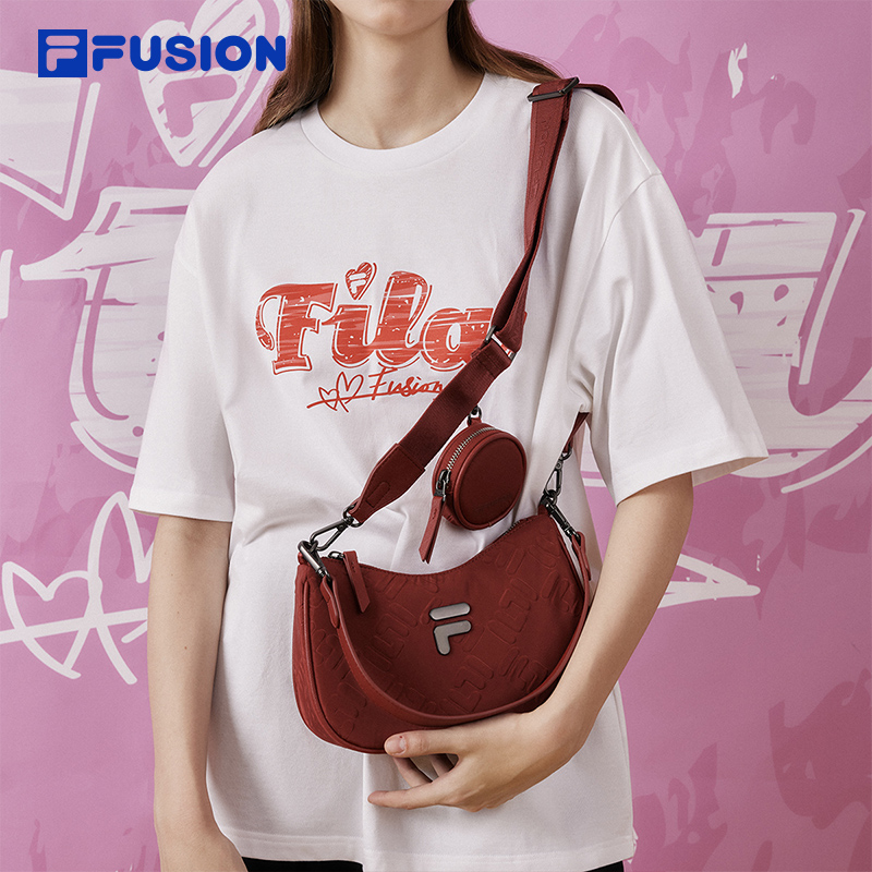 FILA FUSION 斐乐潮牌 女包小挎包运动腋下包休闲包斜挎包单肩包 - 图1