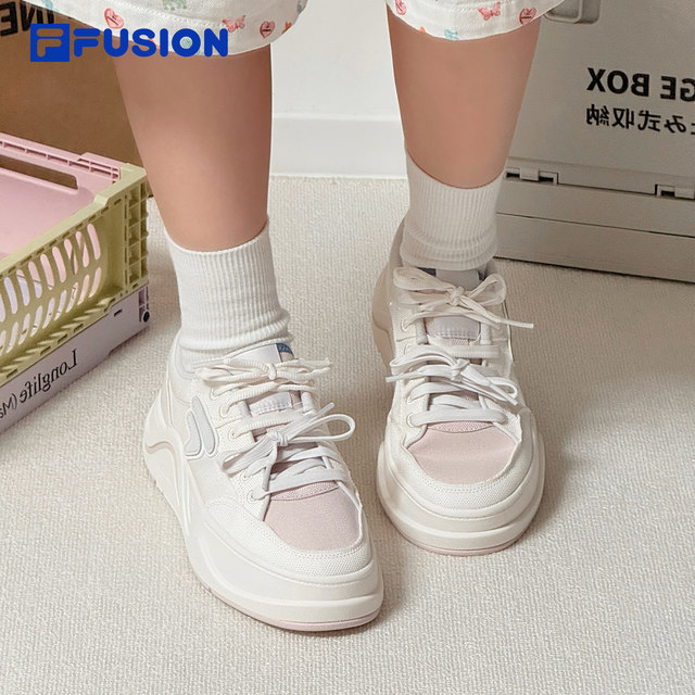 FILAFUSION ເກີບສະເກັດບອດຂອງແມ່ຍິງ