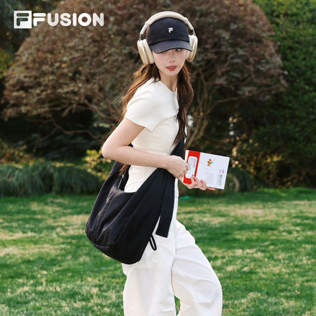 FILAFUSION Fila ຖົງບ່າຄູ່