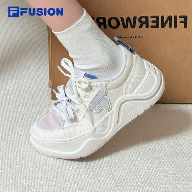 FILAFUSION ເກີບສະເກັດບອດຂອງແມ່ຍິງ
