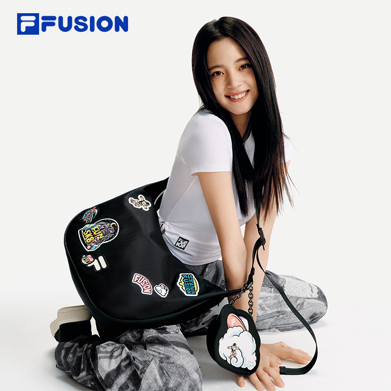 欧阳娜娜同款FILA FUSION斐乐潮牌情侣款挎包2024夏单肩包斜挎包