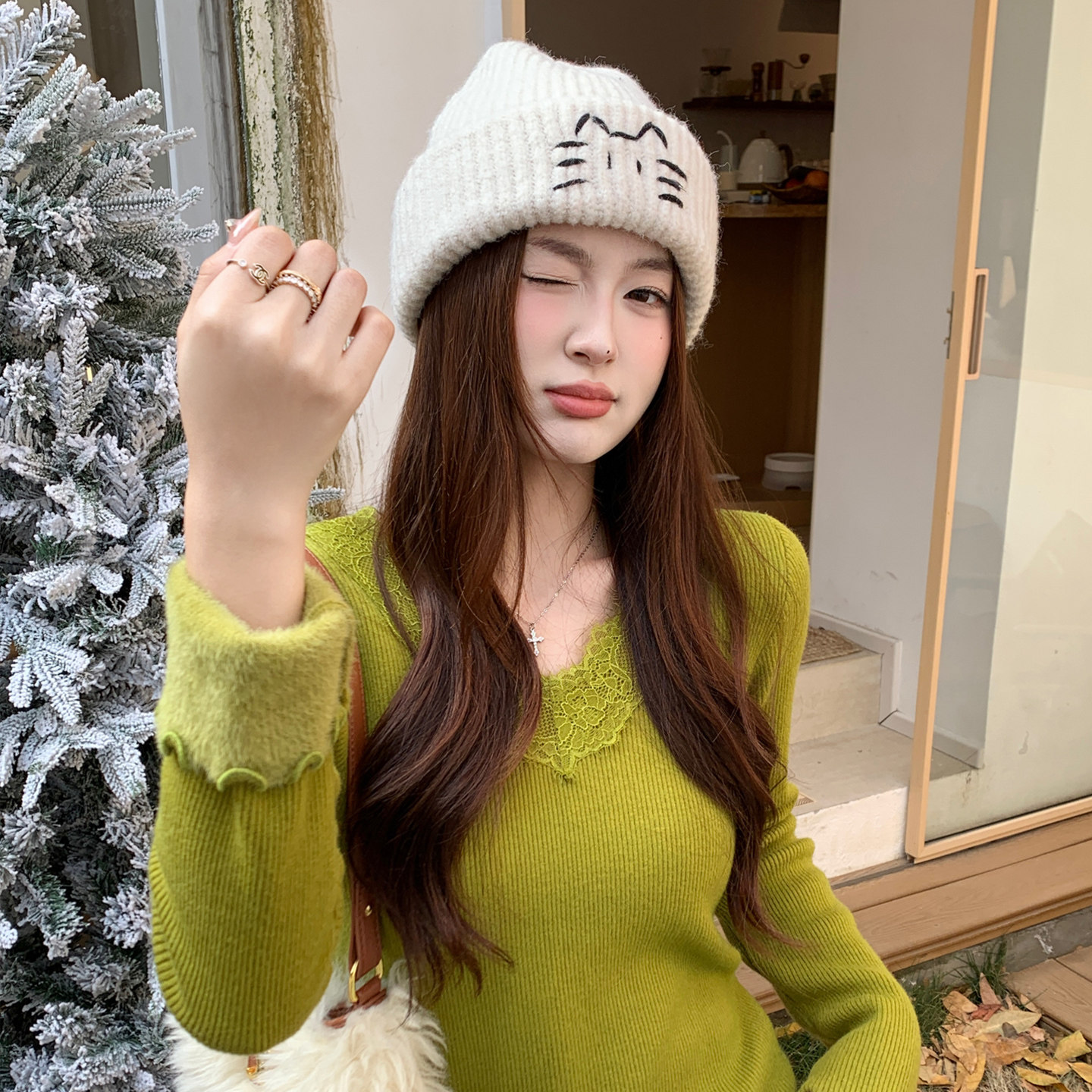 龙妹家V领加绒加厚打底衫毛衣女内搭冬季新款保暖针织小上衣外穿,淘宝优惠券,粉丝福利购,淘宝优惠卷