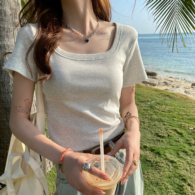 ເສື້ອຍືດແຂນສັ້ນ ເສື້ອຍືດແຂນສັ້ນ ສີແຂງ ໃໝ່ສຳລັບຜູ້ຍິງ