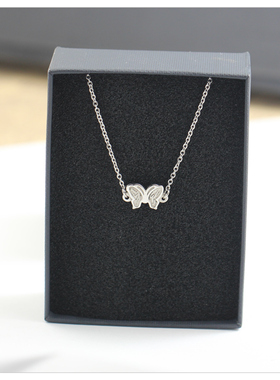 简约个性蝴蝶项链女款2025新款锁骨链轻奢小众长款配饰礼物送女友