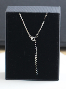 同款立体花朵项链女生款轻奢小众高级颈链2024新款爆款锁骨链配饰