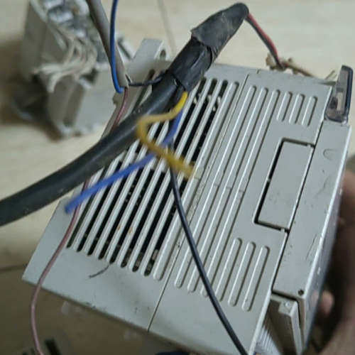 三菱FX1N40TM-001。FX2N4AD-TC。组[议] - 图3