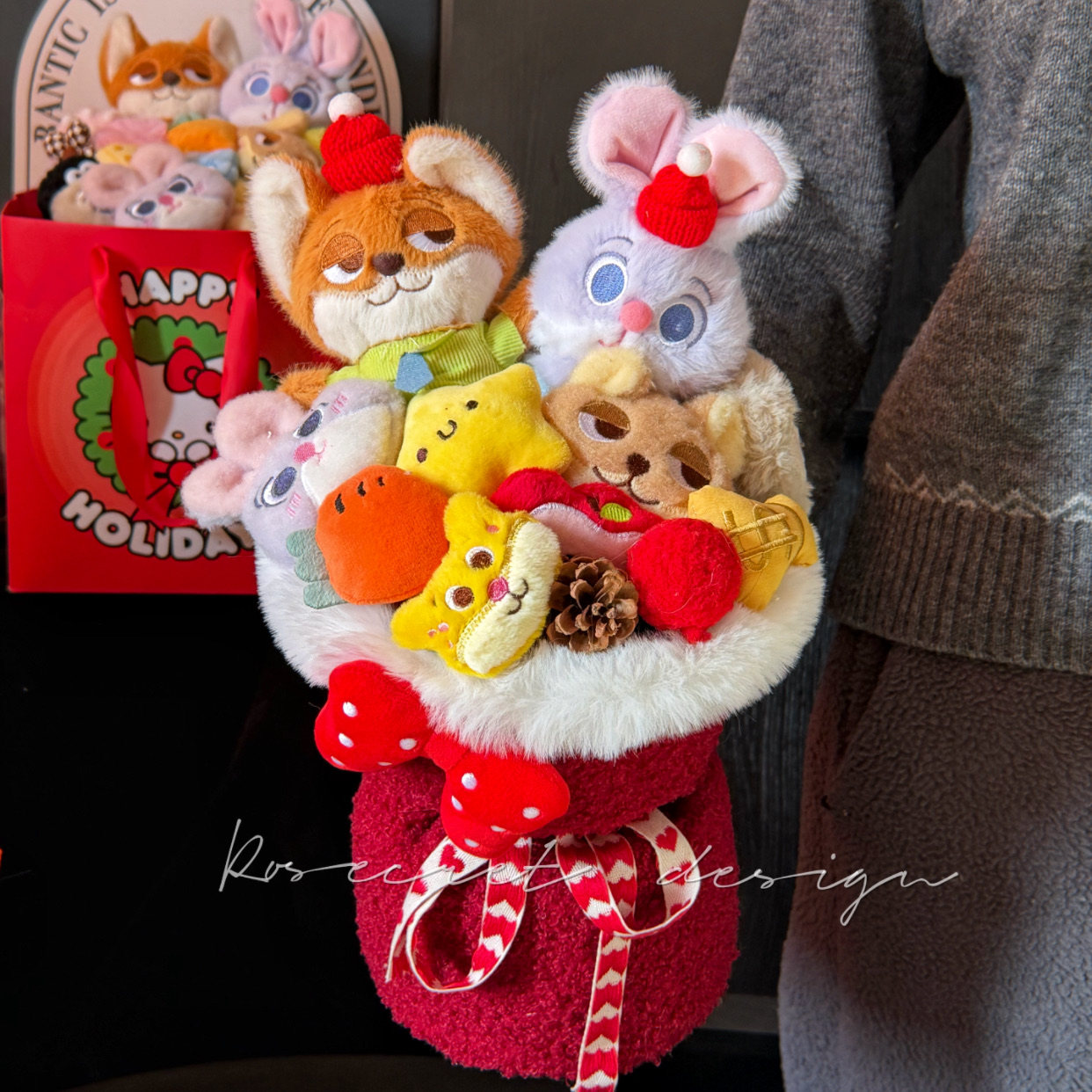 尼克狐玩偶花束疯狂动物城朱迪卡通花创意新年礼物送女友情人节,淘宝优惠券,粉丝福利购,淘宝优惠卷