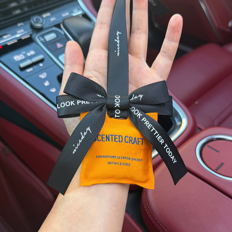 车载香薰挂件车内除异味后视镜挂饰香水持久淡香氛高级出风口香包,淘宝优惠券,粉丝福利购,淘宝优惠卷