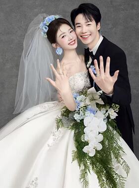 外景婚纱照道具新娘手捧花橘色马蹄莲仿真花束结婚领证拍照手拿花