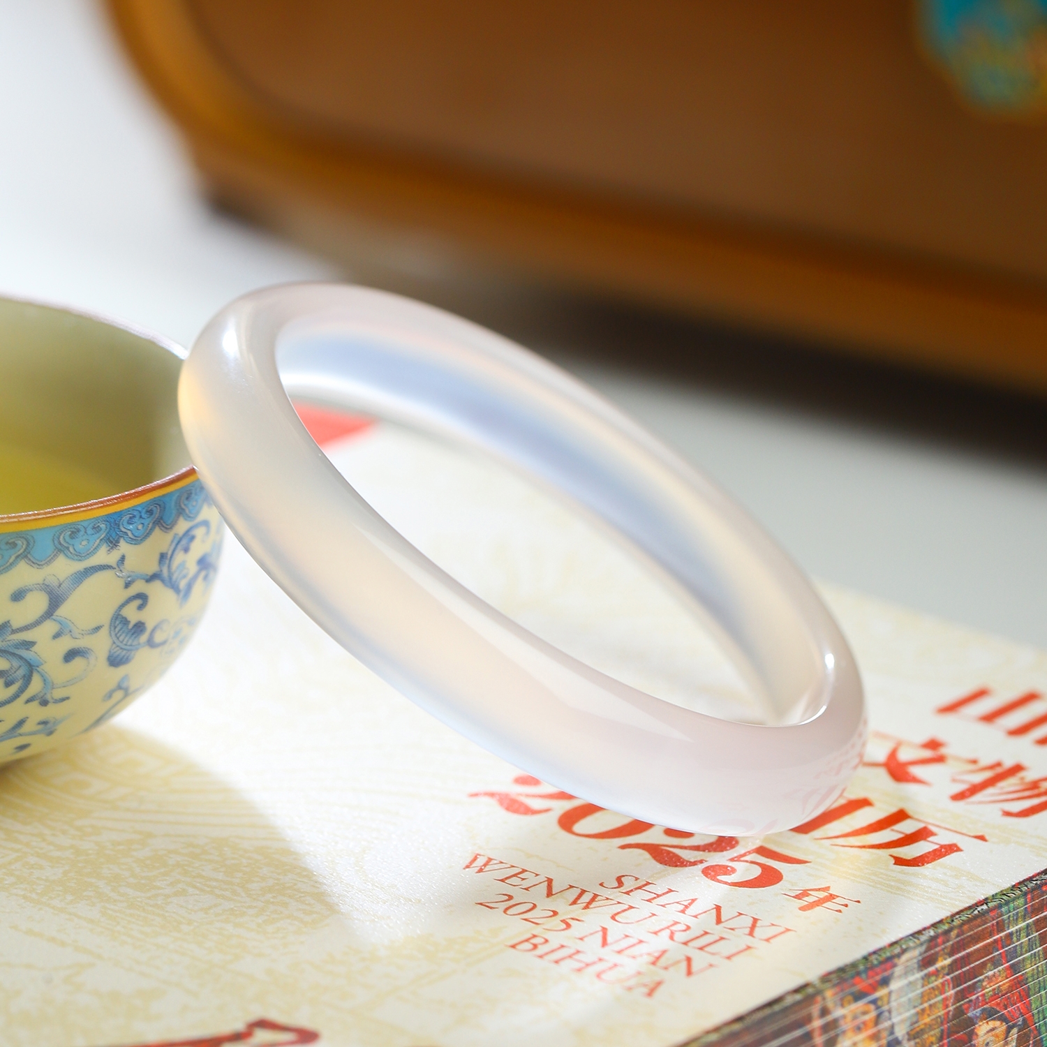 天然白月光玉髓手镯冰种玉石镯子荔枝冻玛瑙手镯女款中式国风玉镯 - 图1