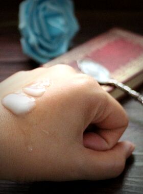 梓茵堂 清新海洋水凝乳  清爽保湿高效补水整天水润 遇肤化水50ml