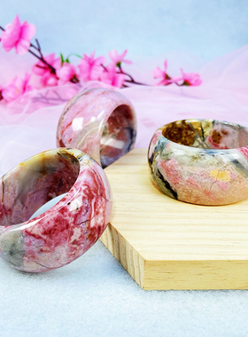 直播间竞拍天然珠宝手镯手串雕刻