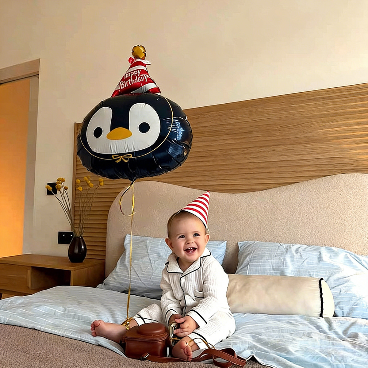 生日帽动物卡通铝膜气球宝宝早教玩具车挂饰周岁布置抓周拍照道具,淘宝优惠券,粉丝福利购,淘宝优惠卷