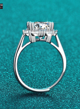 ECETOWIH网红女王的大钻5克拉莫