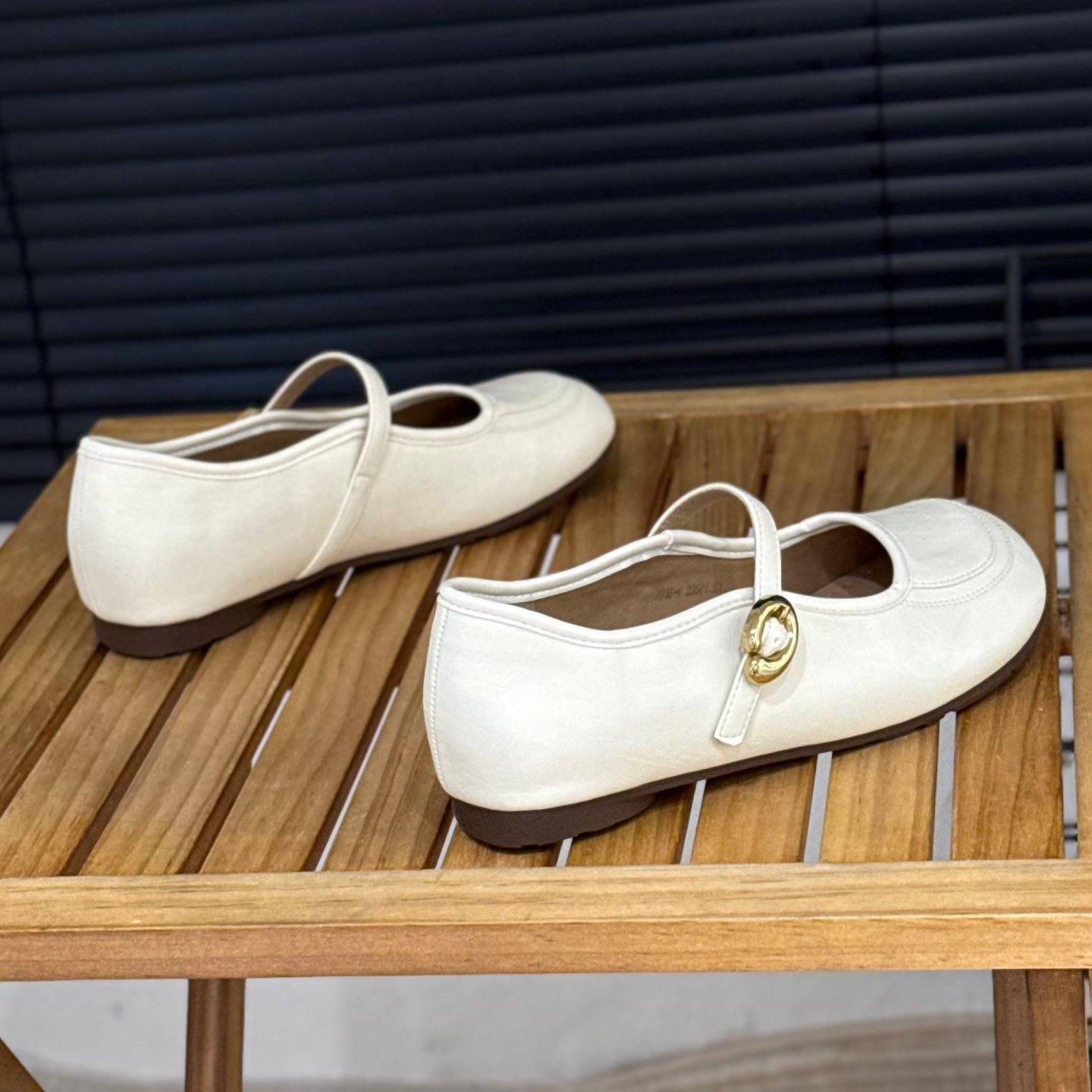 法式复古平底玛丽珍鞋女2025春季新款一字扣带浅口单鞋低跟小皮鞋,淘宝优惠券,粉丝福利购,淘宝优惠卷