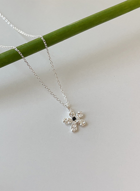 OPs定制韩国ins设计感甜酷小花朵气质百搭s925纯银项链精致锁骨链