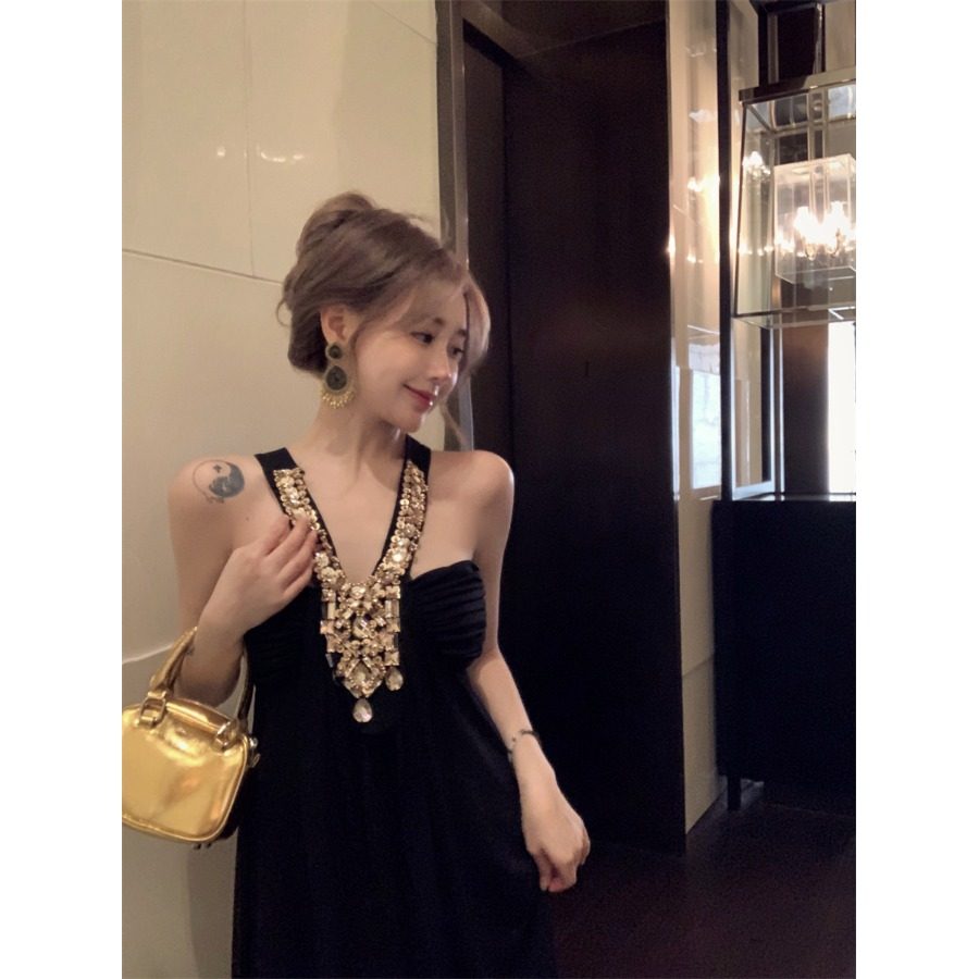 气质千金黑色挂脖吊带礼服裙连衣裙女装夏季重工A字裙长款裙子,淘宝优惠券,粉丝福利购,淘宝优惠卷