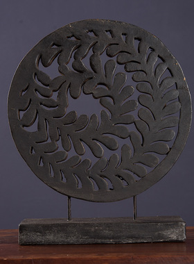 泰式餐厅会所圆形木雕工艺品