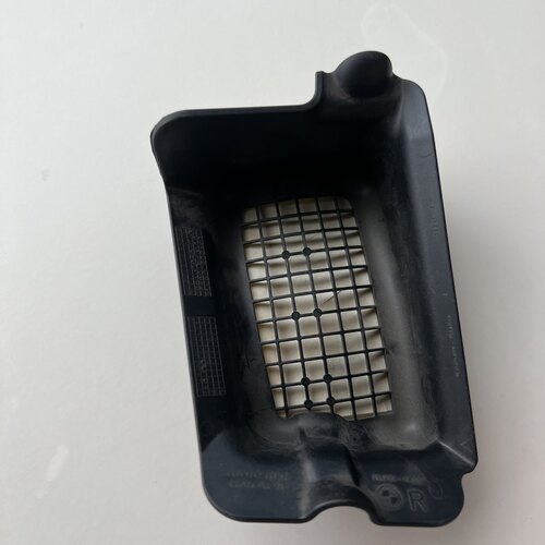 宝马1系配件 E8X 3系E9X 318 320 X1E84引擎盖漏斗BMW 下水道漏斗 - 图1