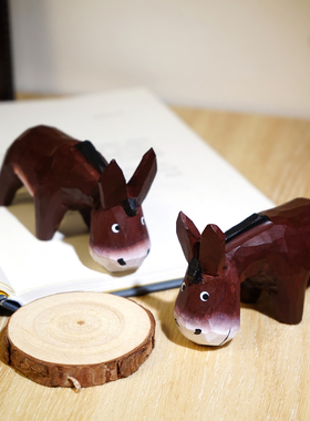 “低头犟驴”手工木雕小摆件可爱卡通毛驴办公室工位桌面同事礼物