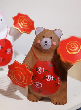 “生活不易，小熊卖艺”手工木雕小摆件可爱东北二人转手帕手绢