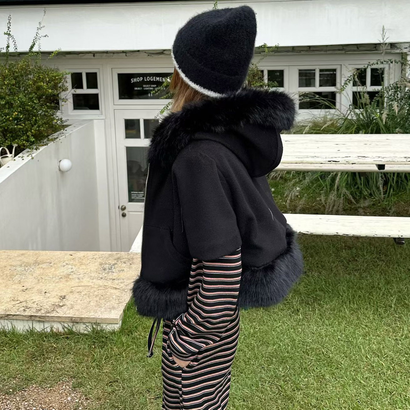 韩国东大门洋气毛毛领连帽拉链短款毛呢外套女短袖开衫保暖夹克 - 图3