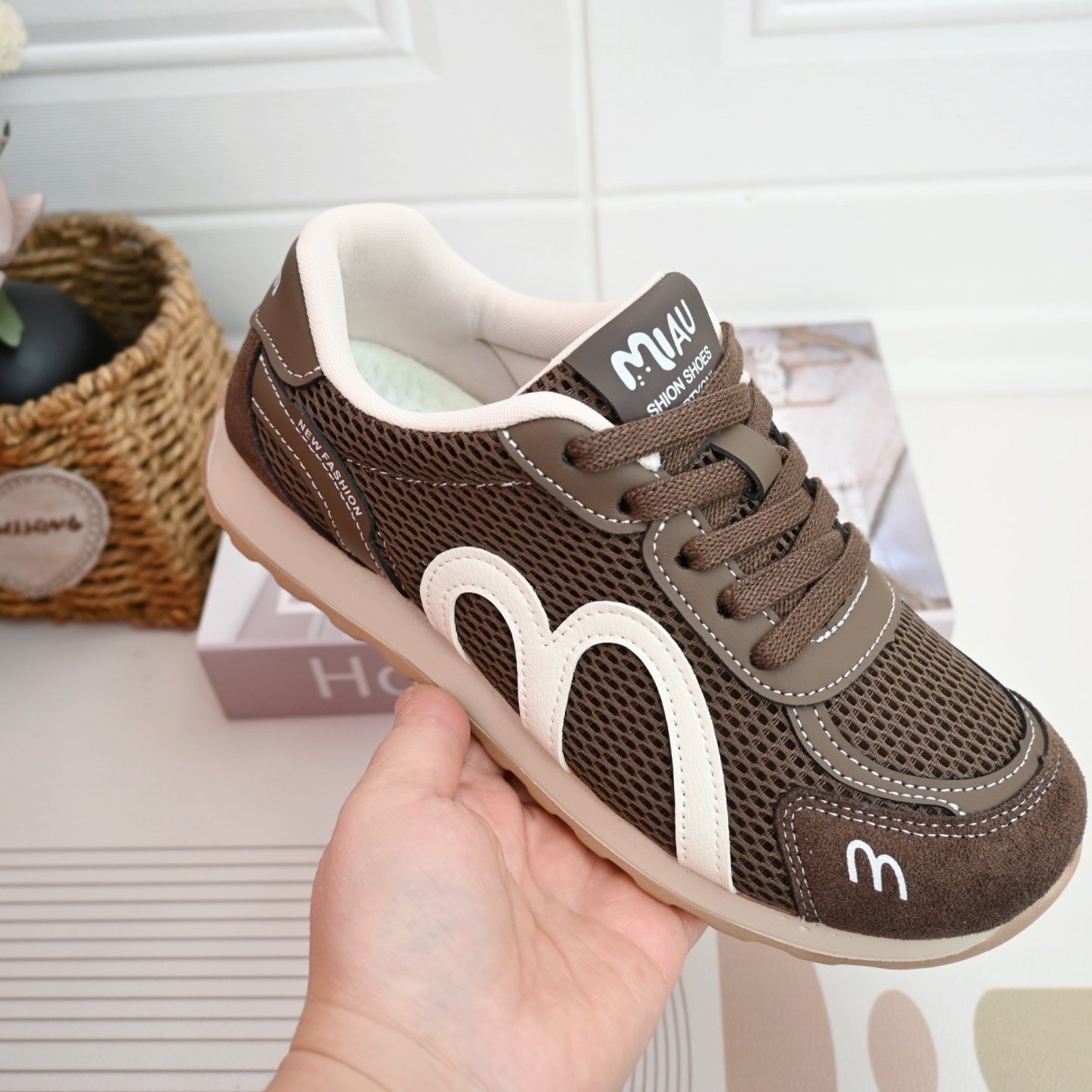 26春秋老北京单鞋网面健步透气软底系带平底圆头德训复古女休闲鞋,淘宝优惠券,粉丝福利购,淘宝优惠卷