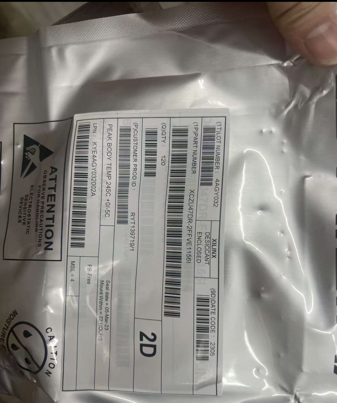 XCZU47DR-2FFVE1156I 全新正品 可现场编程逻辑芯片 - 图0