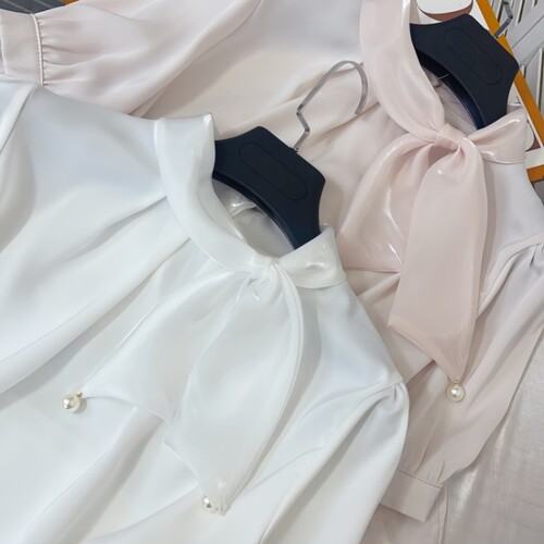 丝巾蝴蝶结短袖醋酸缎面衬衫女夏季新款气质宽松白套头雪纺衫上衣 - 图0