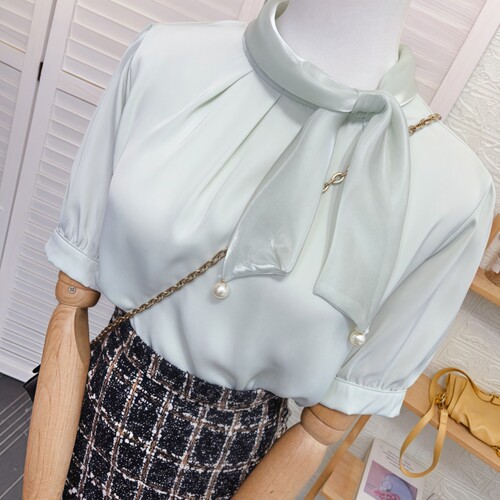 丝巾蝴蝶结短袖醋酸缎面衬衫女夏季新款气质宽松白套头雪纺衫上衣 - 图1