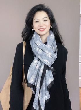 浅灰色腰果围巾女士冬季高级感显白春秋护颈棉麻保暖围脖披肩两用