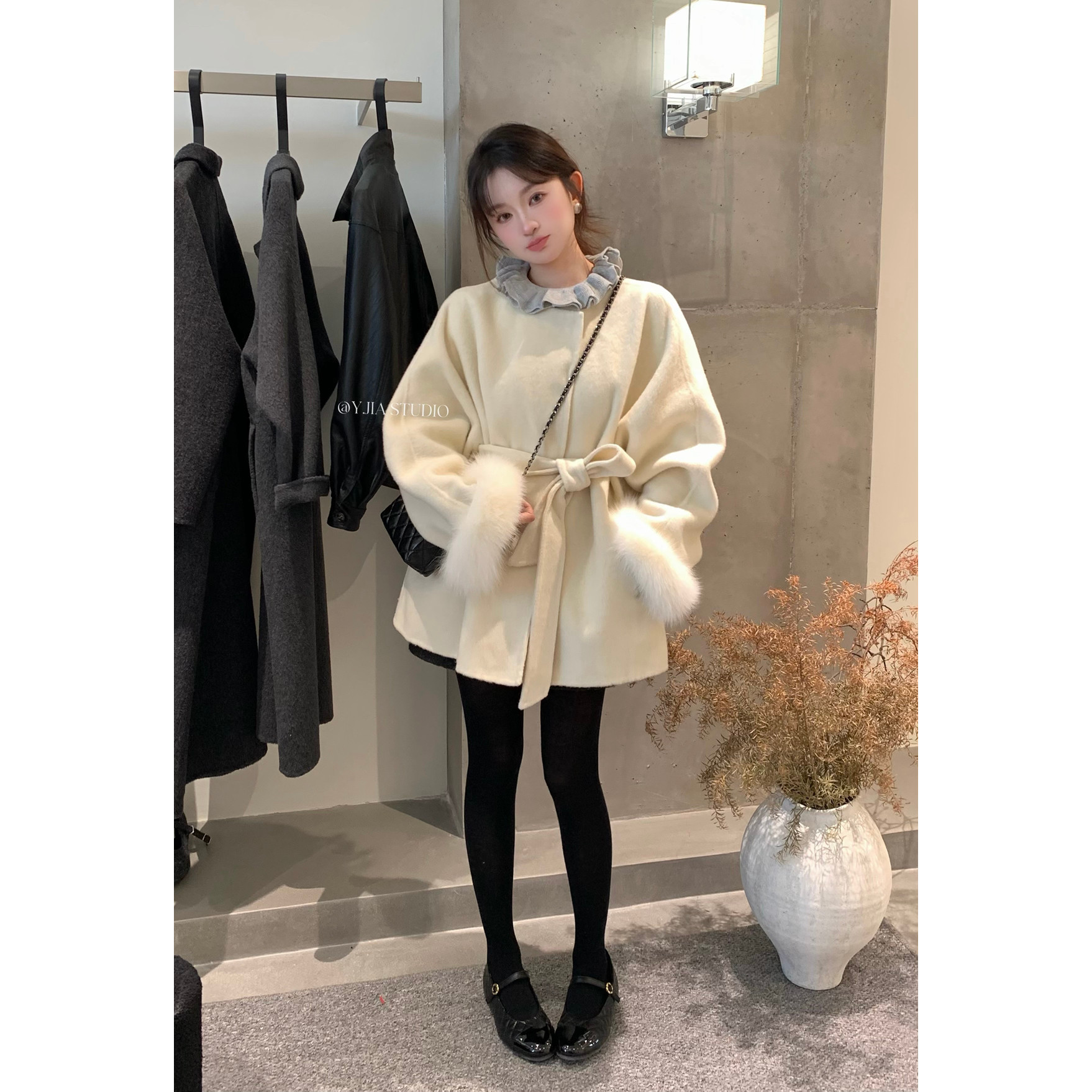 Y.JIA 伊嘉法式千金风高级感中长款系腰带斗篷狐狸毛羊毛大衣外套,淘宝优惠券,粉丝福利购,淘宝优惠卷