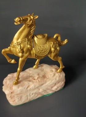 马年吉祥物马上有钱马年发财生肖马车载摆件金属马来家一路发发发