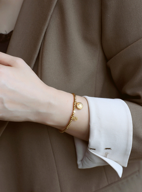 ZOXI不掉色本命年小马手链钛钢女