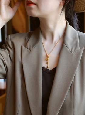 ZOXI马上有钱小马毛衣项链配饰女