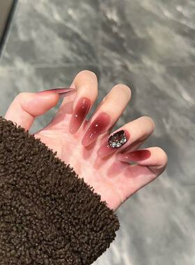 秋冬爆闪红色渐变显白美甲贴片