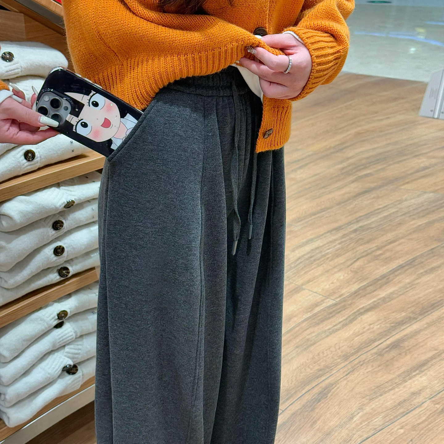 加绒加厚弯刀休闲阔腿裤女大码秋冬胖妹妹宽松显瘦慵懒感直筒长裤,淘宝优惠券,粉丝福利购,淘宝优惠卷