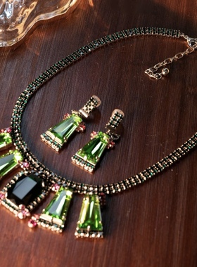 中古风复古宫廷风重工设计仿宝石琉璃项链锁骨链绿色