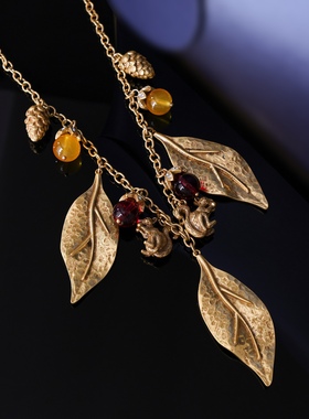 中古风复古宫廷风高级感复古镀真金耳钉耳环松果松鼠项链