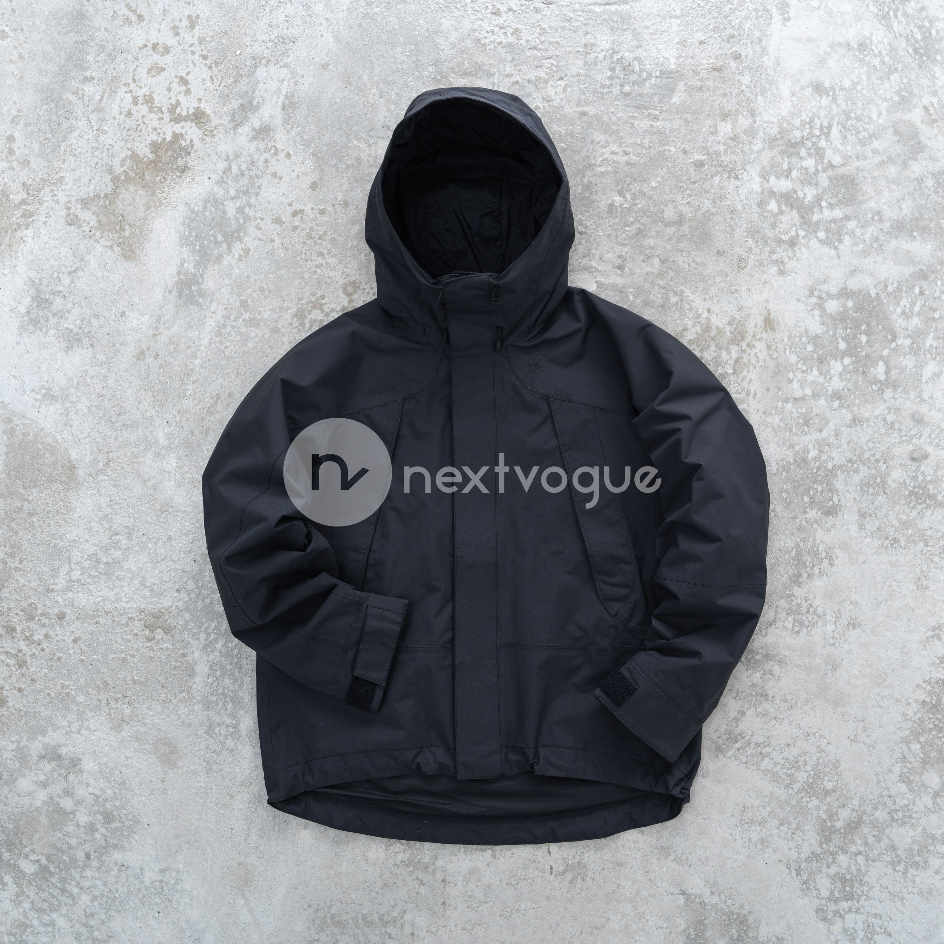 【NextVogue】GOLDWIN PERTEX UNLIMITED 2L 连帽冲锋衣夹克24ss - 图2