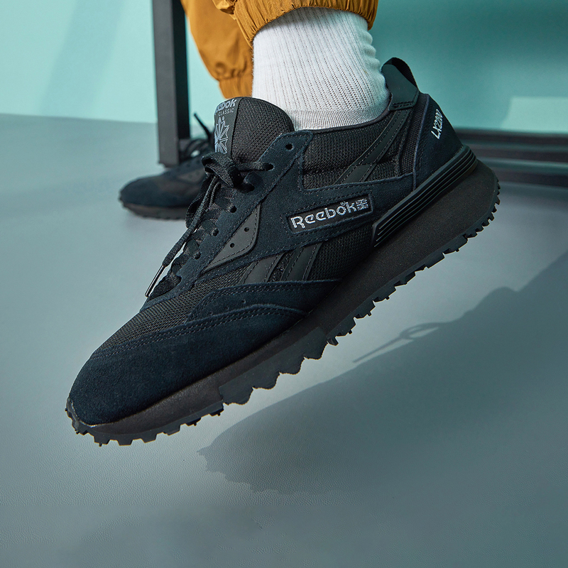  reebok板鞋/休闲鞋