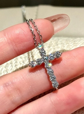 璀璨随行 自在如风 女士简约十字架配饰吊坠百搭款项链