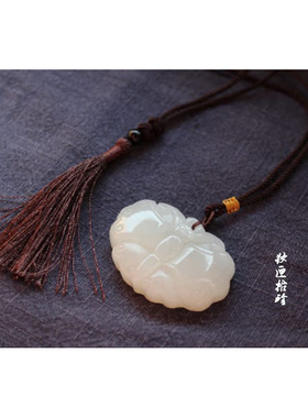 新疆和田玉青白且末山料蝴蝶牌挂件吊坠毛衣链项链颈饰带证包邮